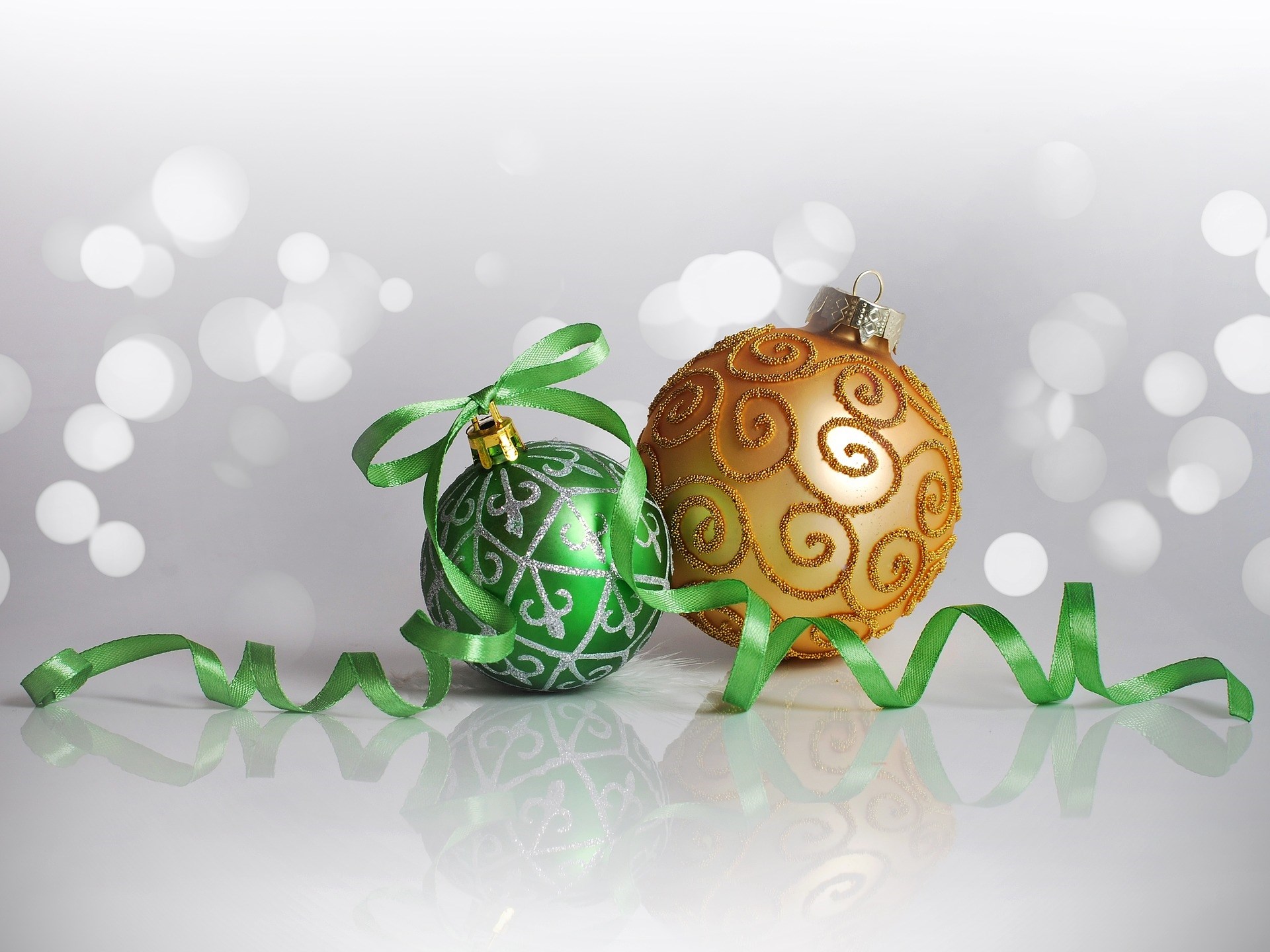 christmas-decorations-1816478_1920_0